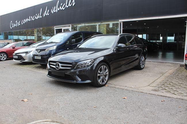Usado Mercedes C300e 320 CV (235 kW) 2021 Negro Familiar