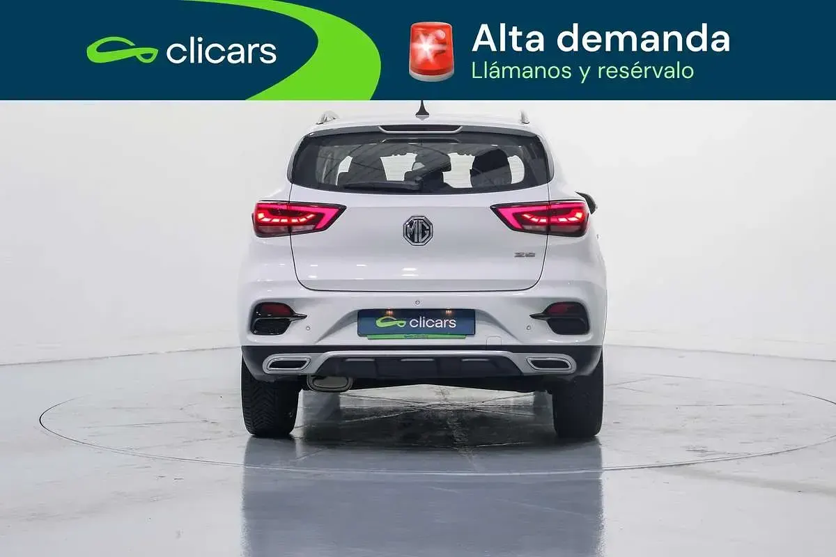 Usado MG ZS Comfort 106 CV (77 kW) 2023 Blanco SUV