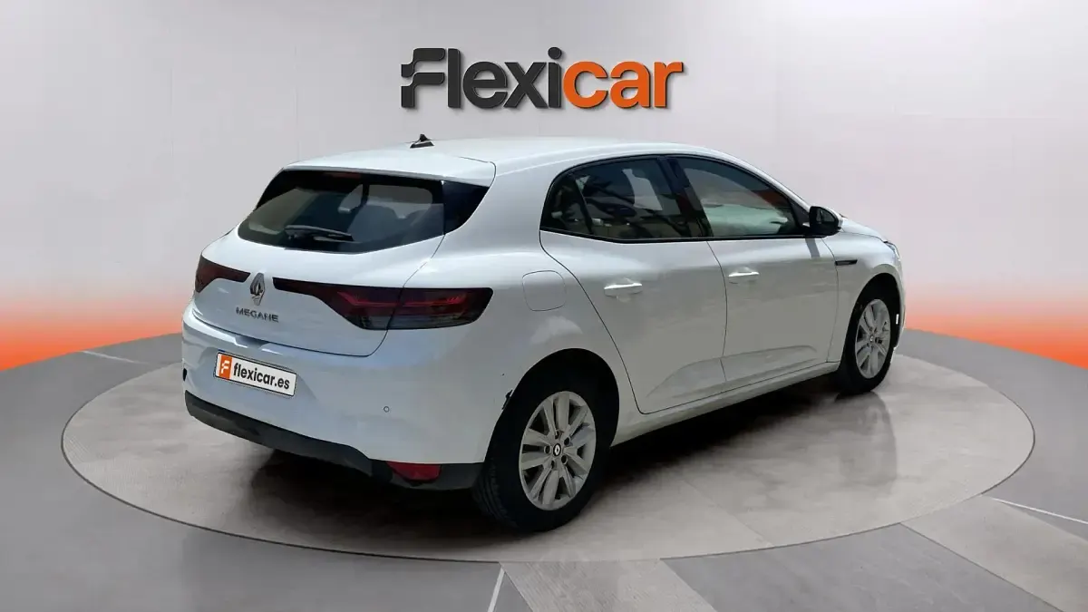 Usado Renault Mégane II Business 116 CV (85 kW) 2022 Blanco Berlina