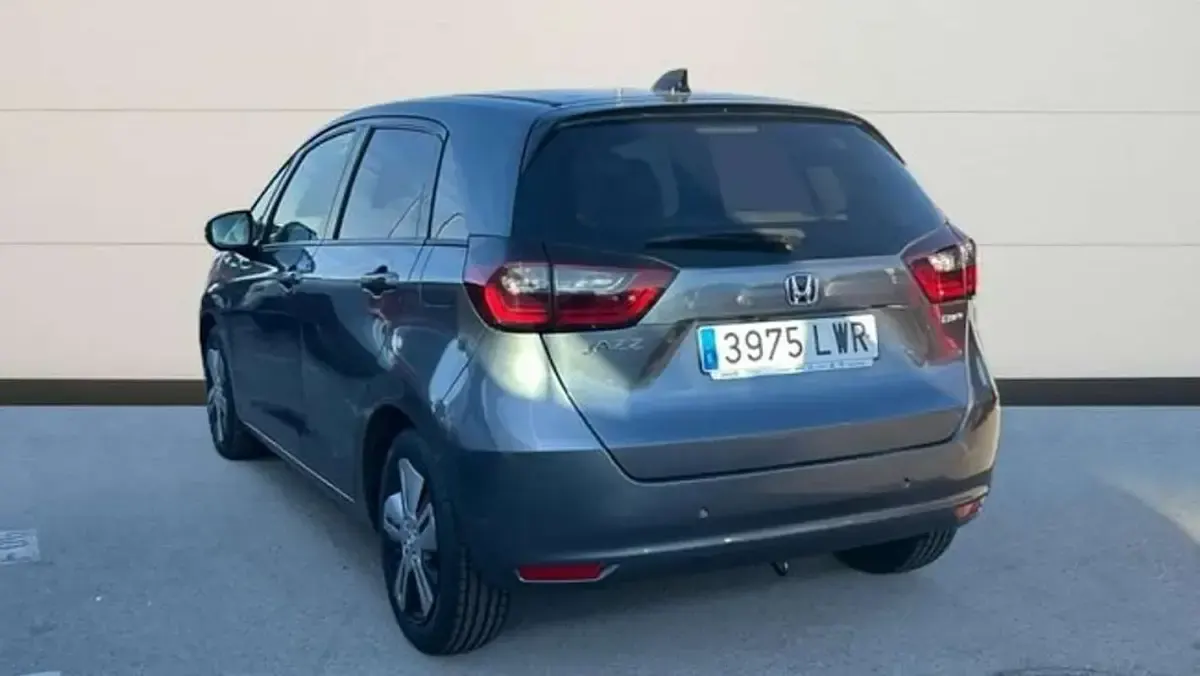 Usado Honda Jazz Executive 109 CV (80 kW) 2022 Gris Utilitario