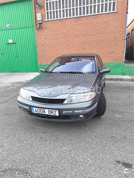 Gris / plata Usado 2002 Renault Laguna II Privilege Berlina | 1900 € (Buen precio) - Imagen 1/4