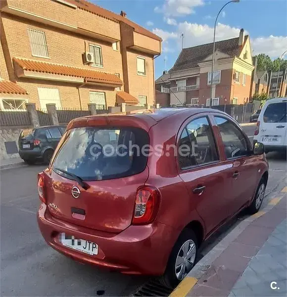 Usado Nissan Micra Visia 80 CV (58 kW) 2017 Granate Utilitario