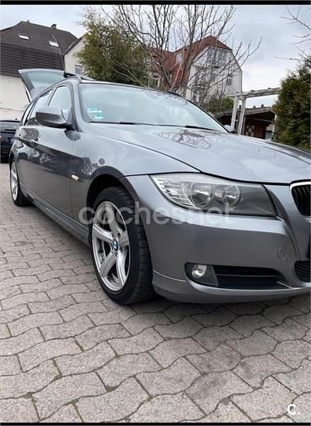 Usado BMW 318 143 CV (105 kW) 2012 Gris / plata Familiar