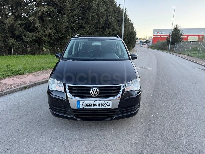 Usado VW Touran Edition 105 CV (77 kW) 2008 Negro Monovolumen