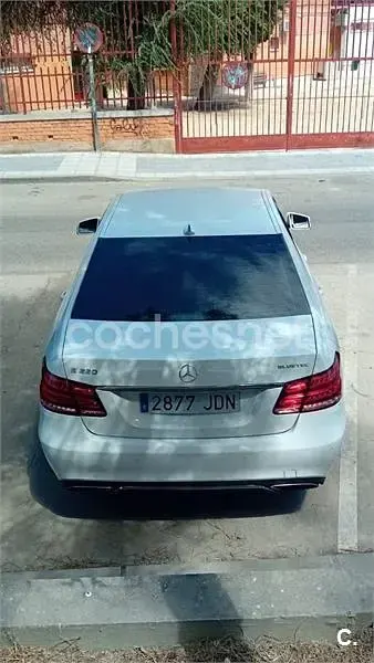 Usado Mercedes E220 Avantgarde 170 CV (125 kW) 2015 Blanco Berlina