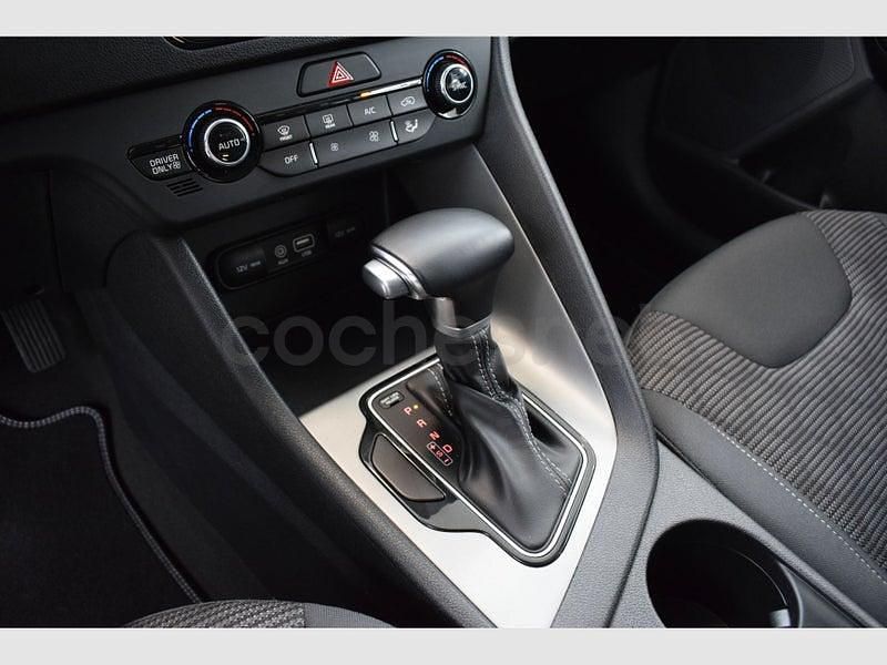 Usado Kia Niro 141 CV (103 kW) 2018 Blanco SUV