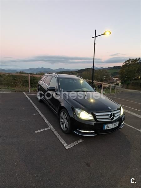 Usado Mercedes C250 Avantgarde 204 CV (150 kW) 2014 Negro Familiar