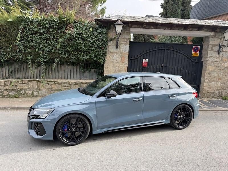 Usado Audi RS3 400 CV (294 kW) 2022 Azul Berlina