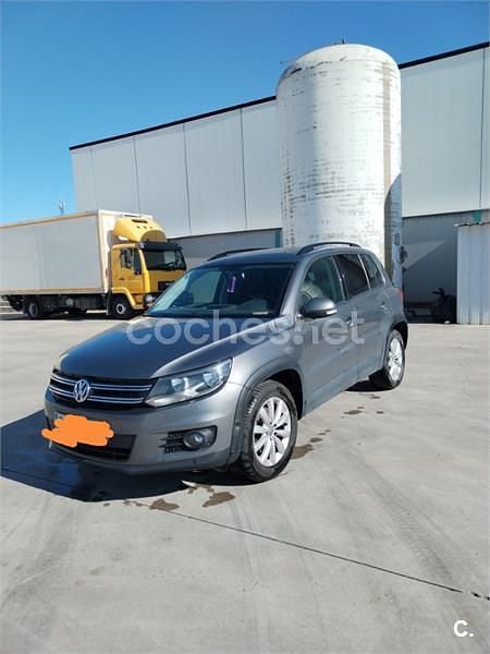 Usado VW Tiguan 110 CV (80 kW) 2013 Gris / plata SUV