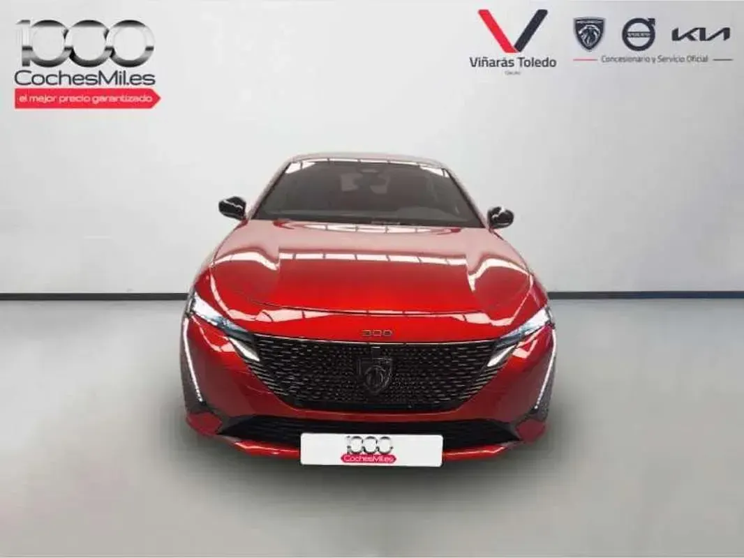 Usado Peugeot 308 GT 131 CV (96 kW) 2022 Rojo Utilitario