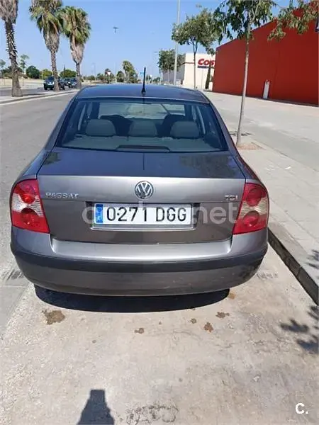 Usado VW Passat Advance 130 CV (95 kW) 2005 Verde Berlina