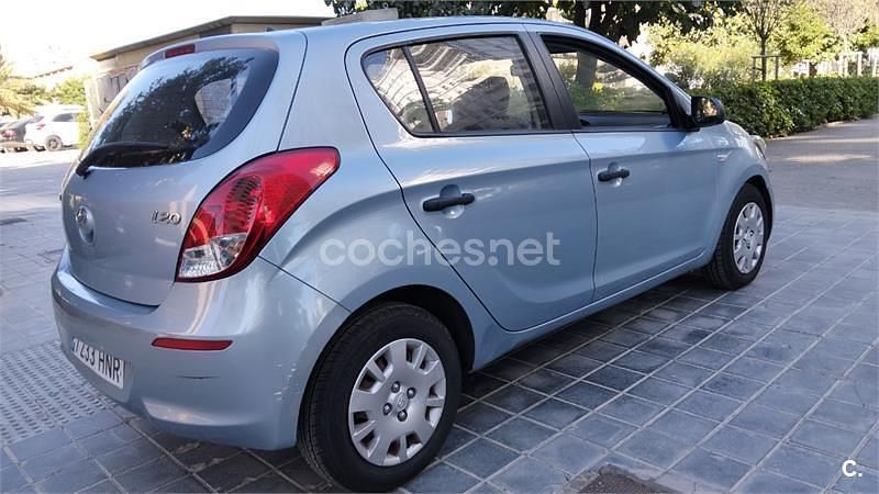 Azul Usado 2013 Hyundai i20 Berlina | 5300 € (Buen precio) - Imagen 1/4