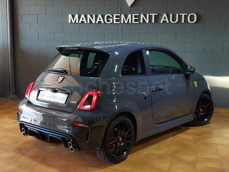 Usado Abarth 595 165 CV (121 kW) 2022 Gris / plata Berlina