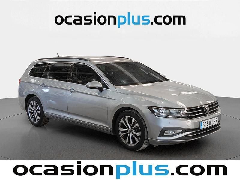 Usado VW Passat Executive 150 CV (110 kW) 2020 Gris plata Familiar