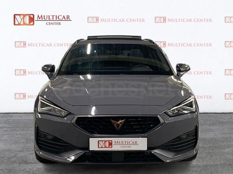 Usado Cupra Leon 150 CV (110 kW) 2023 Gris / plata Familiar