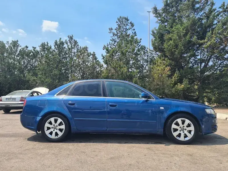 Usado Audi A4 205 CV (150 kW) 2006 Azul Berlina