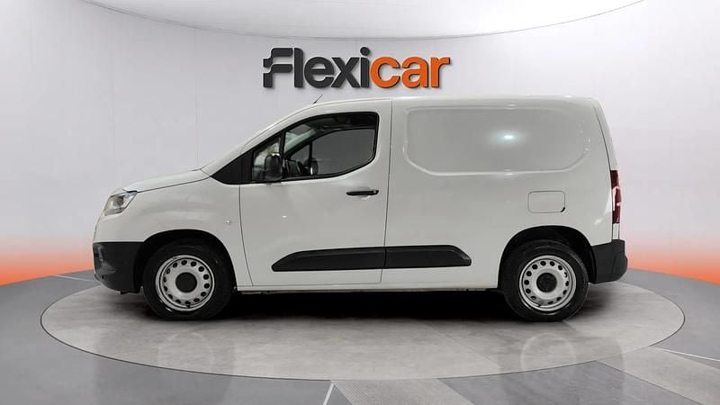 Usado Toyota Proace City City 131 CV (96 kW) 2024 Blanco Monovolumen