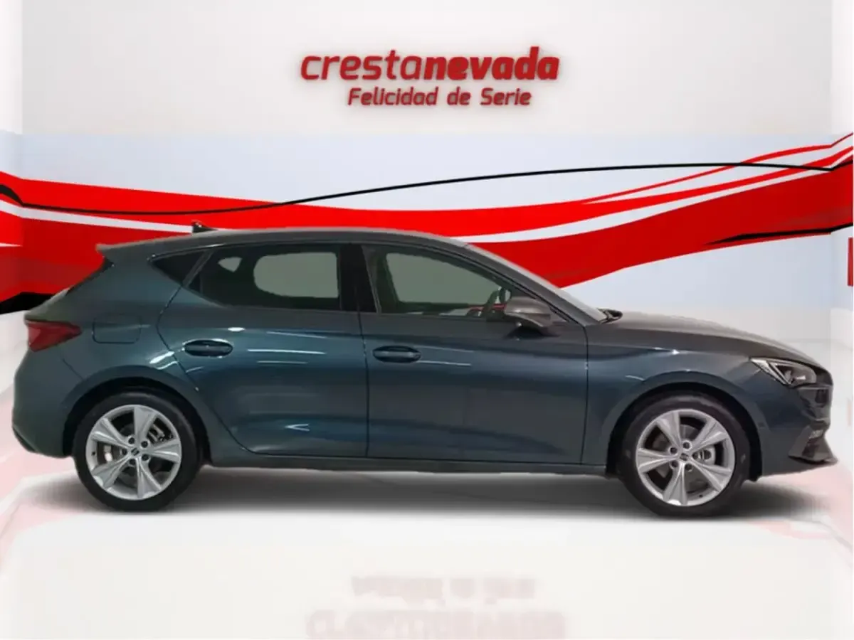 Usado Seat Leon FR 150 CV (110 kW) 2024 Gris Utilitario