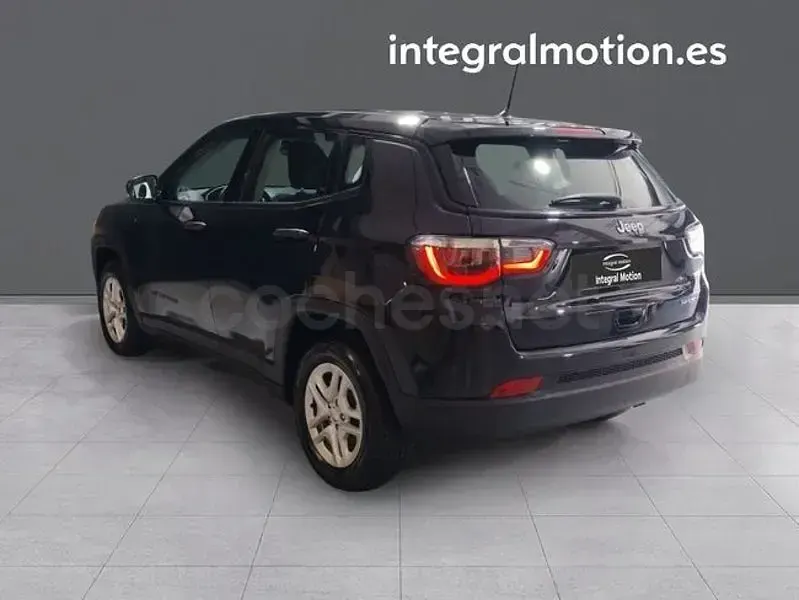 Usado Jeep Compass Longitude 140 CV (102 kW) 2018 Negro SUV