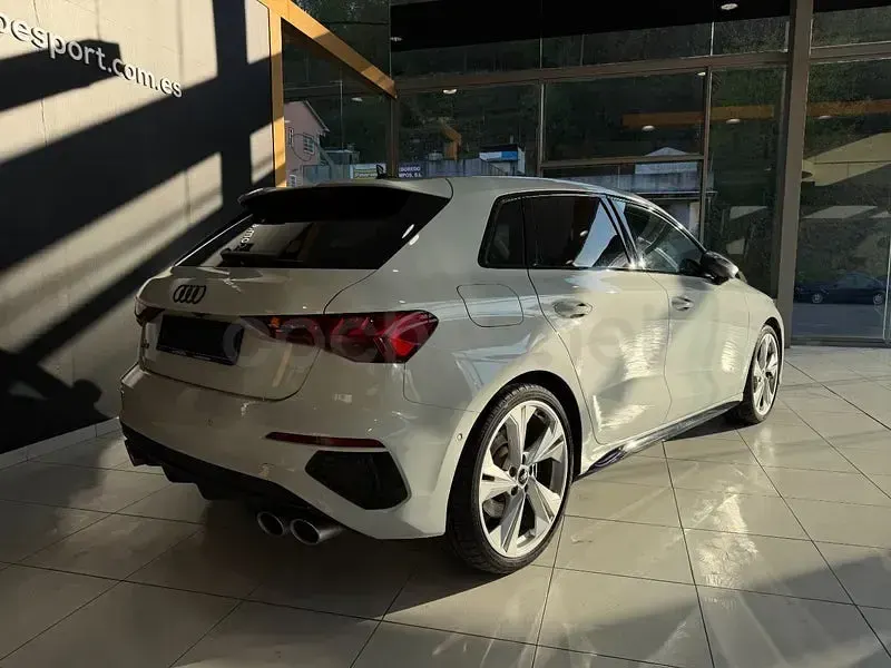 Usado Audi A3 Premium 310 CV (228 kW) 2024 Blanco Berlina