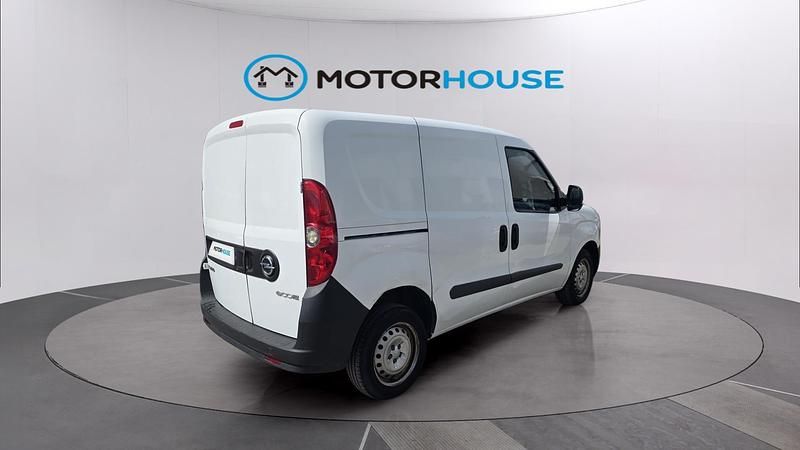 Usado Opel Combo 90 CV (66 kW) 2014 Blanco Monovolumen