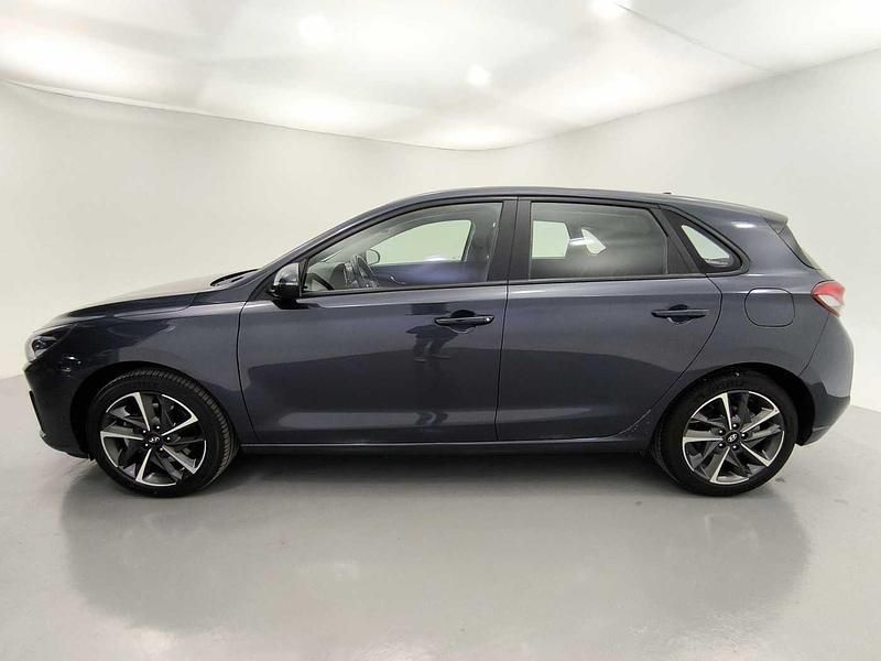 Usado Hyundai i30 109 CV (80 kW) 2024 Teal Berlina