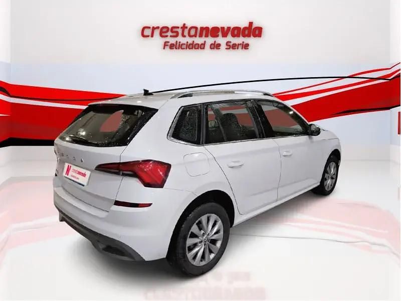 Usado Skoda Kamiq Ambition 110 CV (80 kW) 2022 SUV