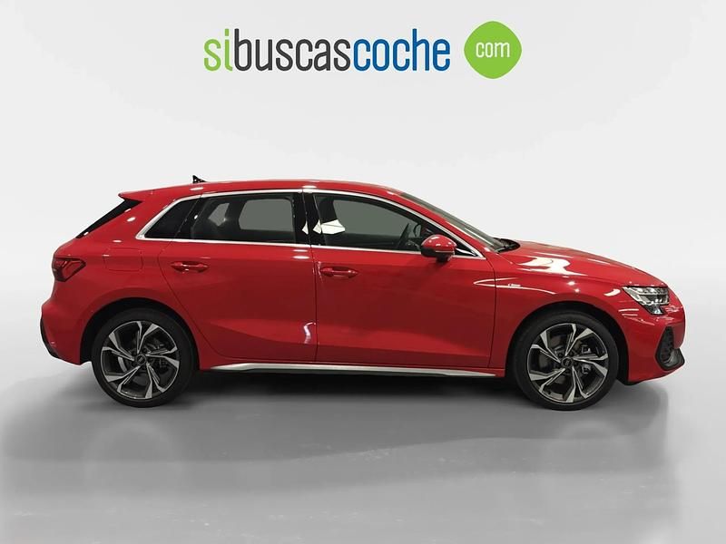 Usado Audi A3 Sportback e-tron S-Line 204 CV (150 kW) 2026 Rojo Utilitario