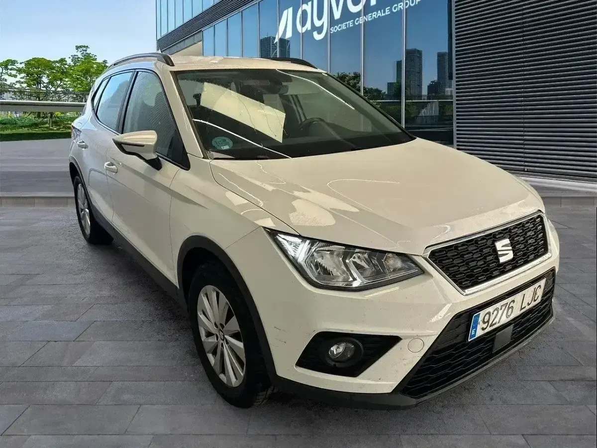 Usado Seat Arona Style 95 CV (69 kW) 2020 Blanco SUV