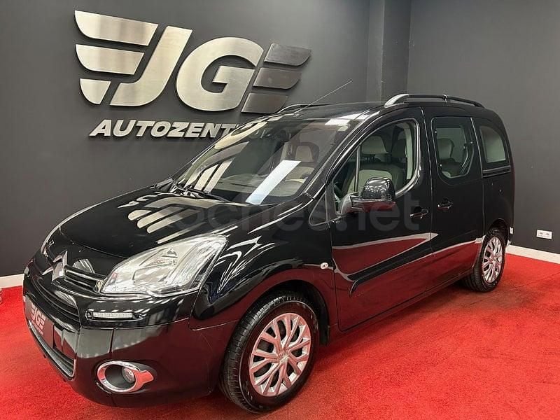 Usado Citroën Berlingo Seduction 114 CV (83 kW) 2014 Negro Monovolumen