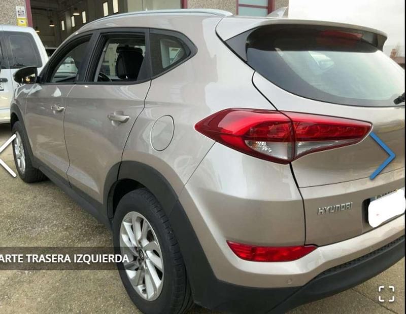 Usado Hyundai Tucson 131 CV (96 kW) 2016 Beige SUV