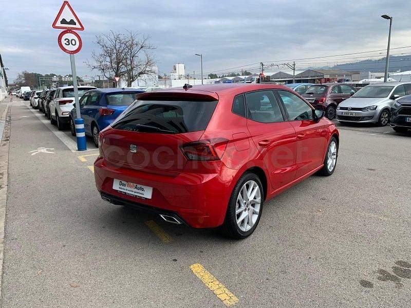 Usado Seat Ibiza FR 150 CV (110 kW) 2024 Rojo Utilitario