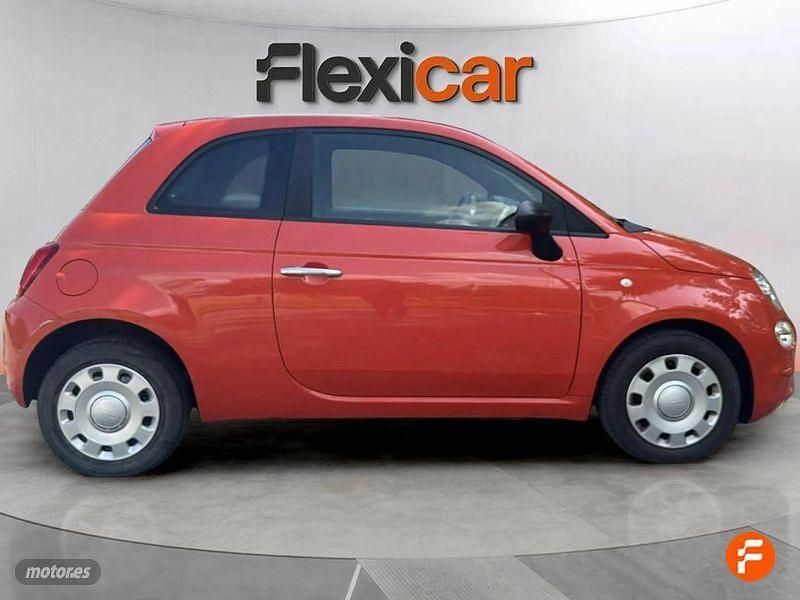 Usado Fiat 500 70 CV (51 kW) 2022 Naranja Berlina