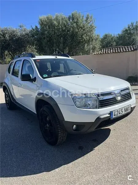 Usado Dacia Duster Ambiance 105 CV (77 kW) 2012 Blanco SUV