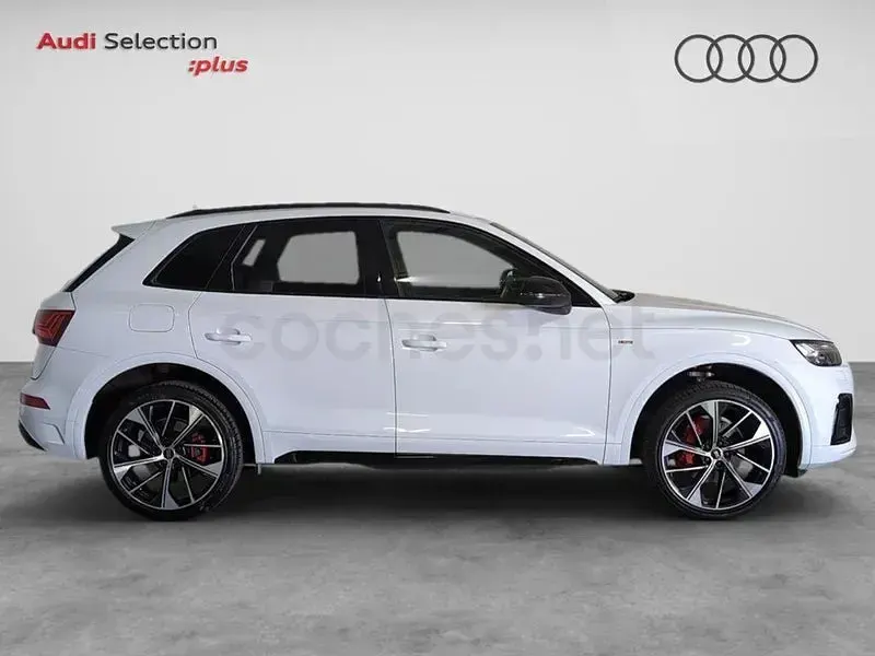 Käytetty Audi Q5 204 HP (150 kW) 2024 Valkoinen Katumaasturi