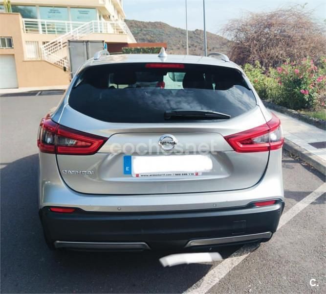 Usado Nissan Qashqai N-Connecta 140 CV (102 kW) 2019 Gris / plata SUV