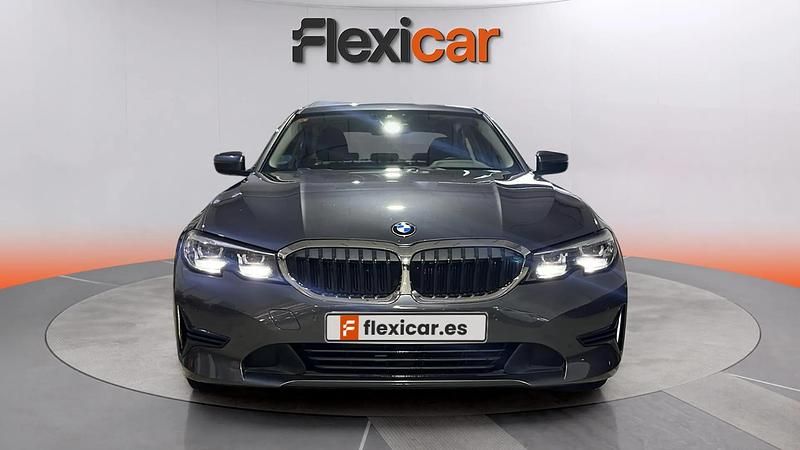 Usado BMW 320e 190 CV (139 kW) 2021 Gris Familiar