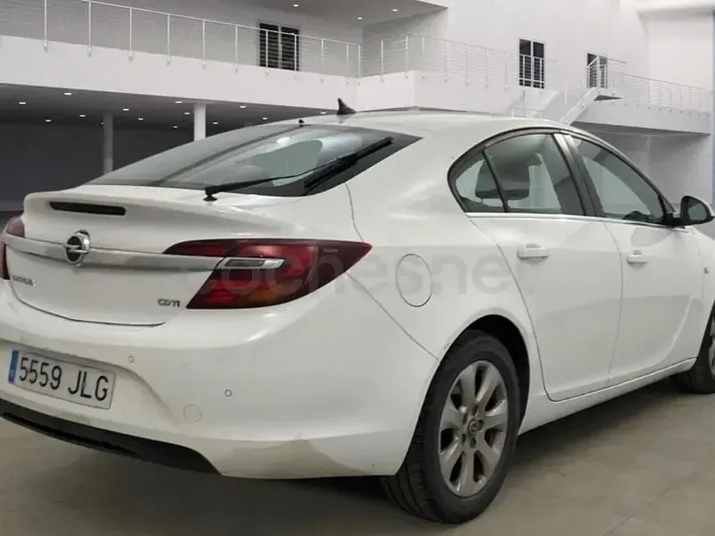 Usado Opel Insignia Business 136 CV (100 kW) 2017 Blanco Berlina