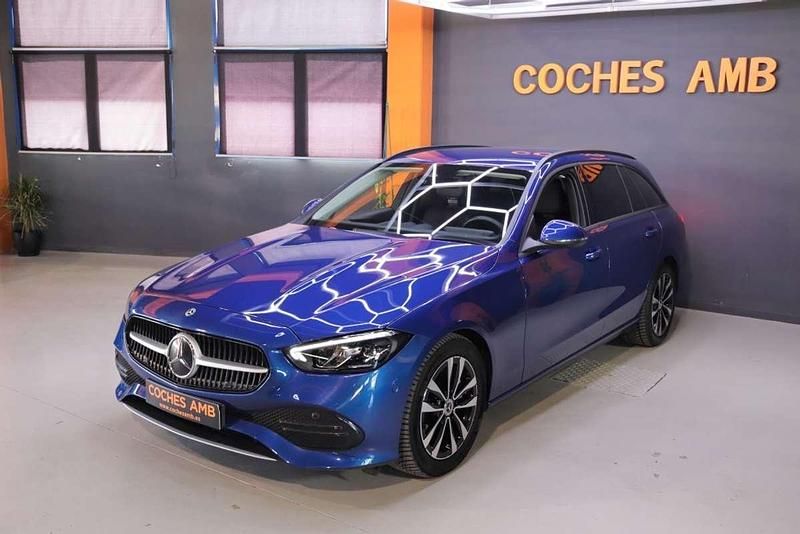 Usado Mercedes C220 200 CV (147 kW) 2022 Azul Familiar