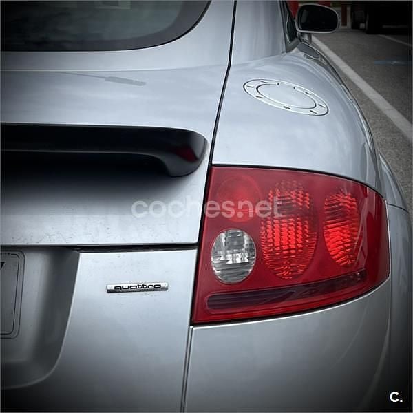 Gris / plata Usado 2006 Audi TT S-Line Coupe | 9999 € - Imagen 1/4