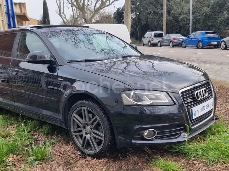 Negro Usado 2009 Audi A3 Ambition Berlina | 9500 € (Precio justo) - Imagen 1/4