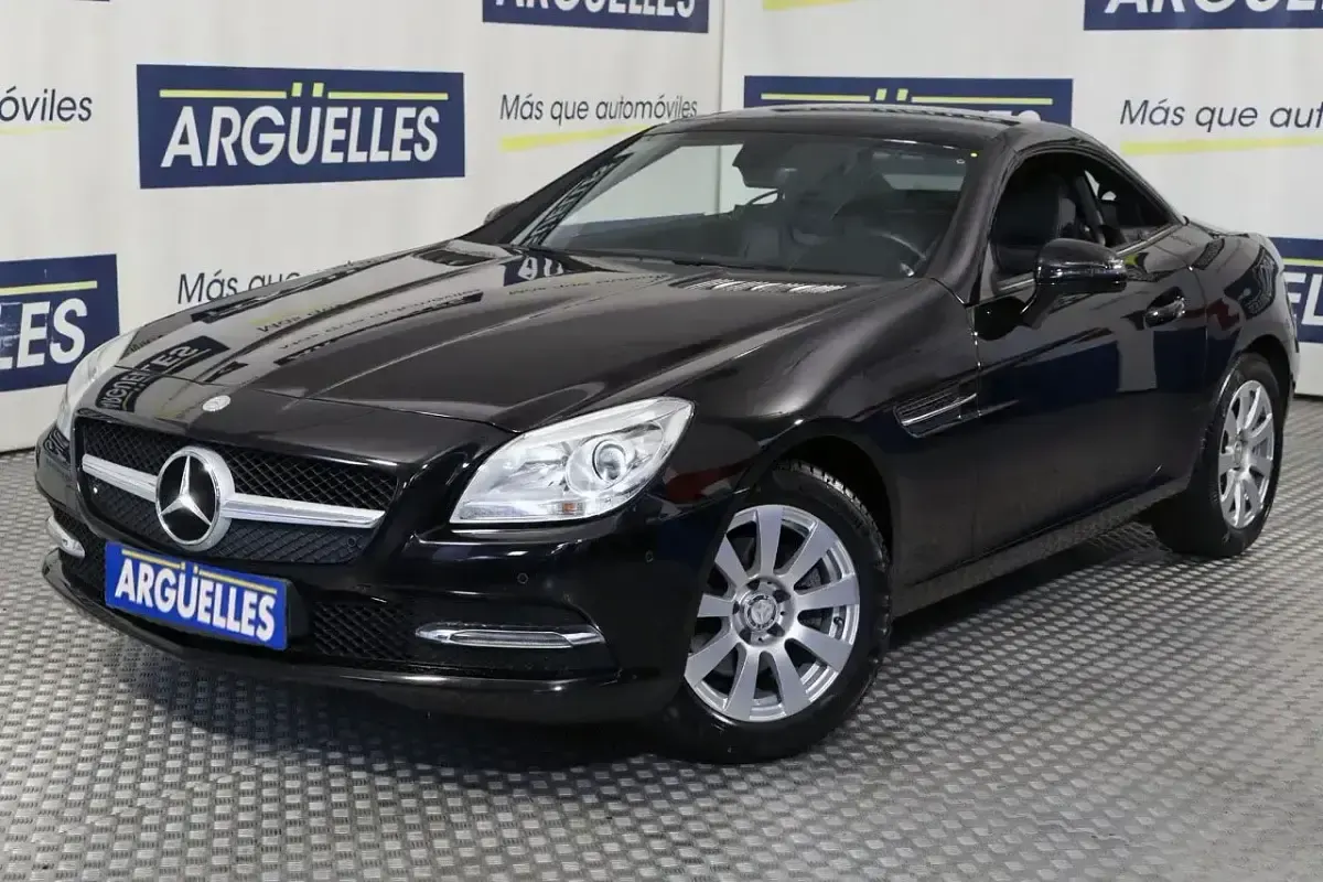 Usado Mercedes SLK200 184 CV (135 kW) 2013 Negro Descapotable