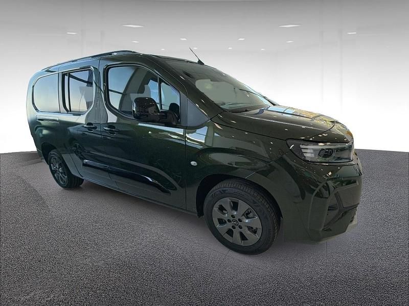 Nuevo Opel Combo S 130 CV (95 kW) 2026 Verde Familiar