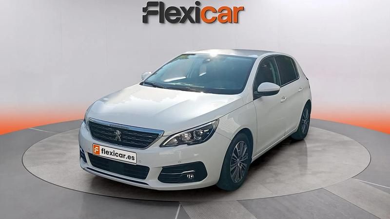 Usado Peugeot 308 Allure 131 CV (96 kW) 2020 Blanco Utilitario