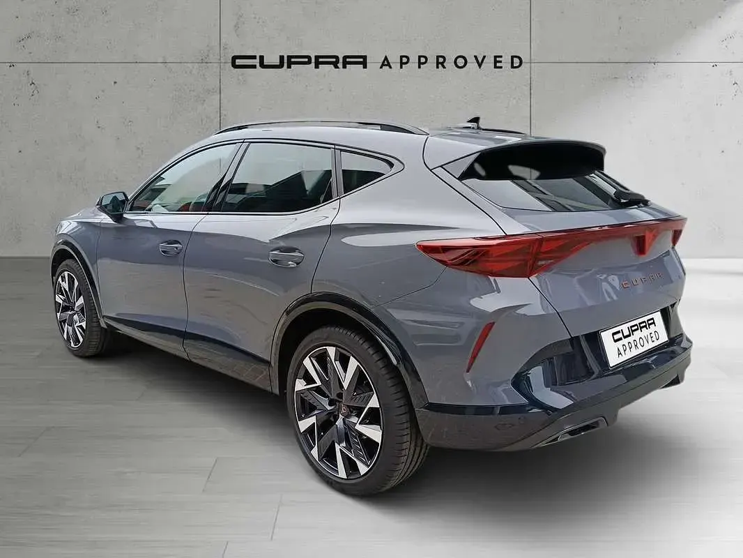 Nuevo Cupra Leon 150 CV (110 kW) 2025 Gris Utilitario