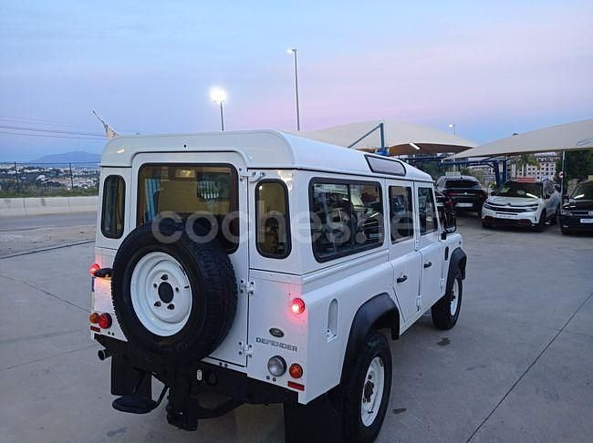 Usado Land Rover Defender 122 CV (89 kW) 2016 Blanco Familiar