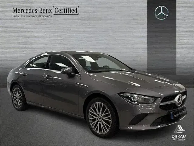 Usado Mercedes CLA250e 218 CV (160 kW) 2022 Gris montaña Coupe