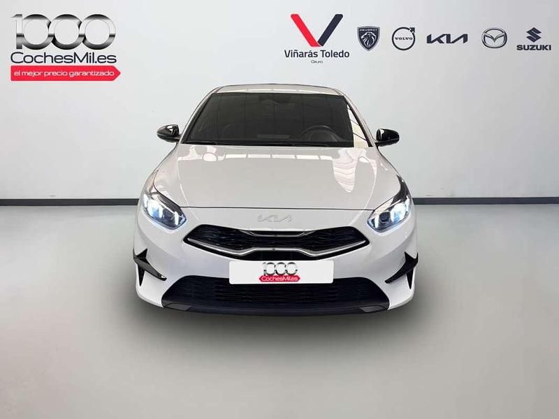 Usado Kia Ceed Style 101 CV (74 kW) 2025 Blanco Utilitario
