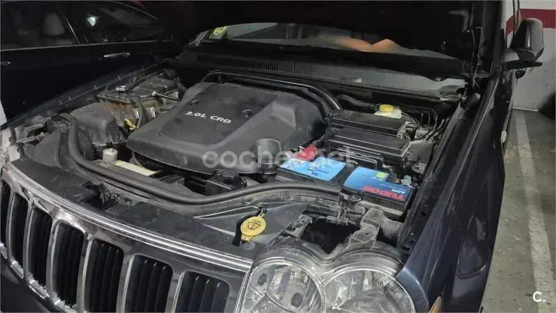 Usado Jeep Grand Cherokee Laredo 218 CV (160 kW) 2010 Azul SUV