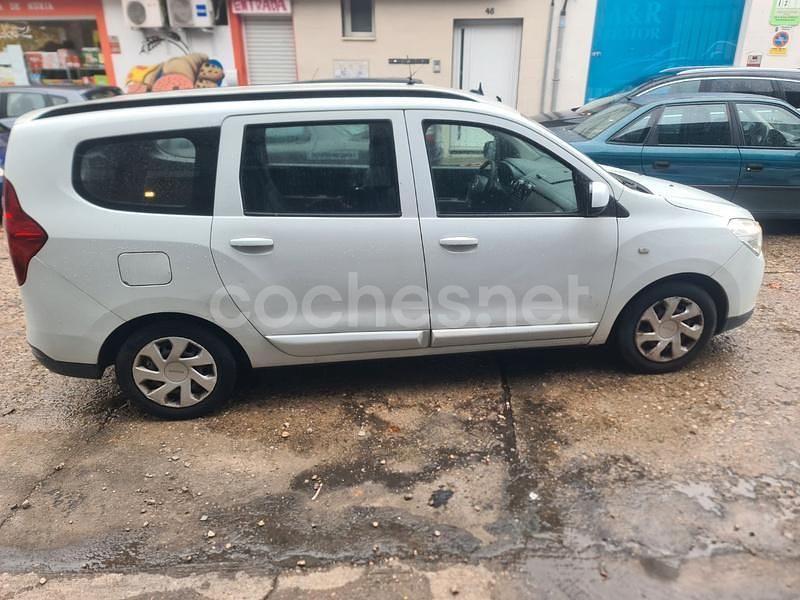 Usado Dacia Lodgy Ambiance 102 HP (75 kW) 2015 Branco Monovolume